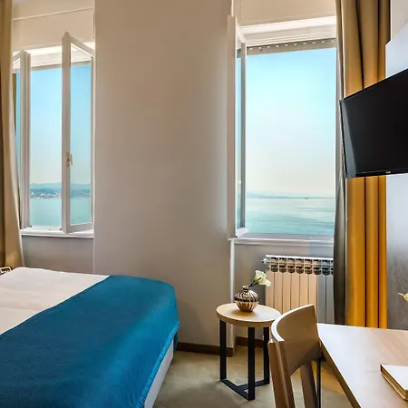 Istra - By Liburnia & 奥帕提亚