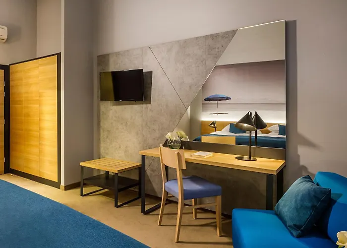 Istra - By Liburnia & אופטיה