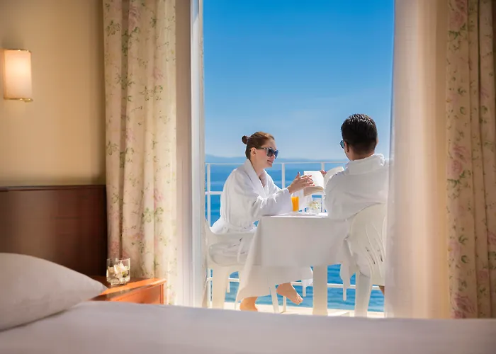 Istra - By Liburnia & אופטיה